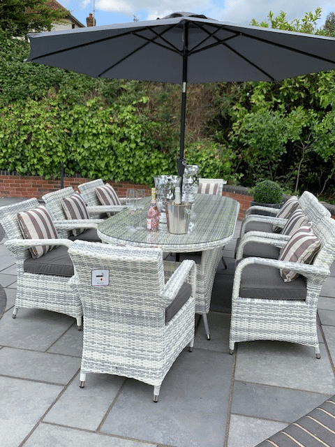 HOTSALES 8 SAVANNAH Armchair oval table set.